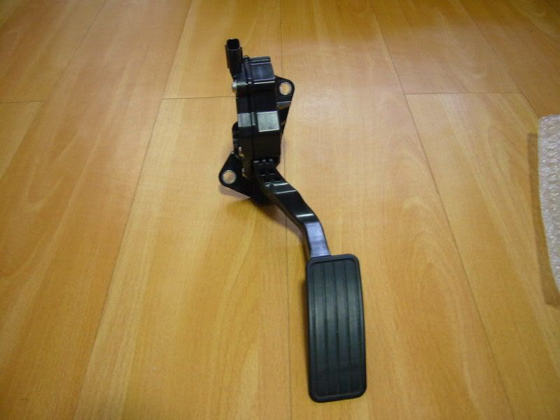 MY06 Sti Pedal Set Installed Subaru Forester Owners Forum